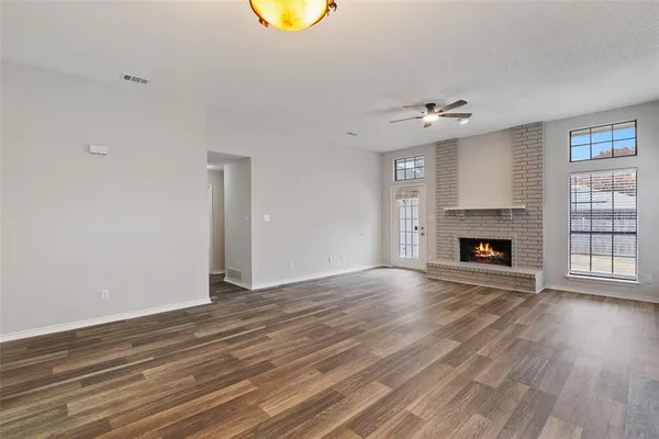 $2,300 | 983 Downey Drive, Lewisville, TX 75067
