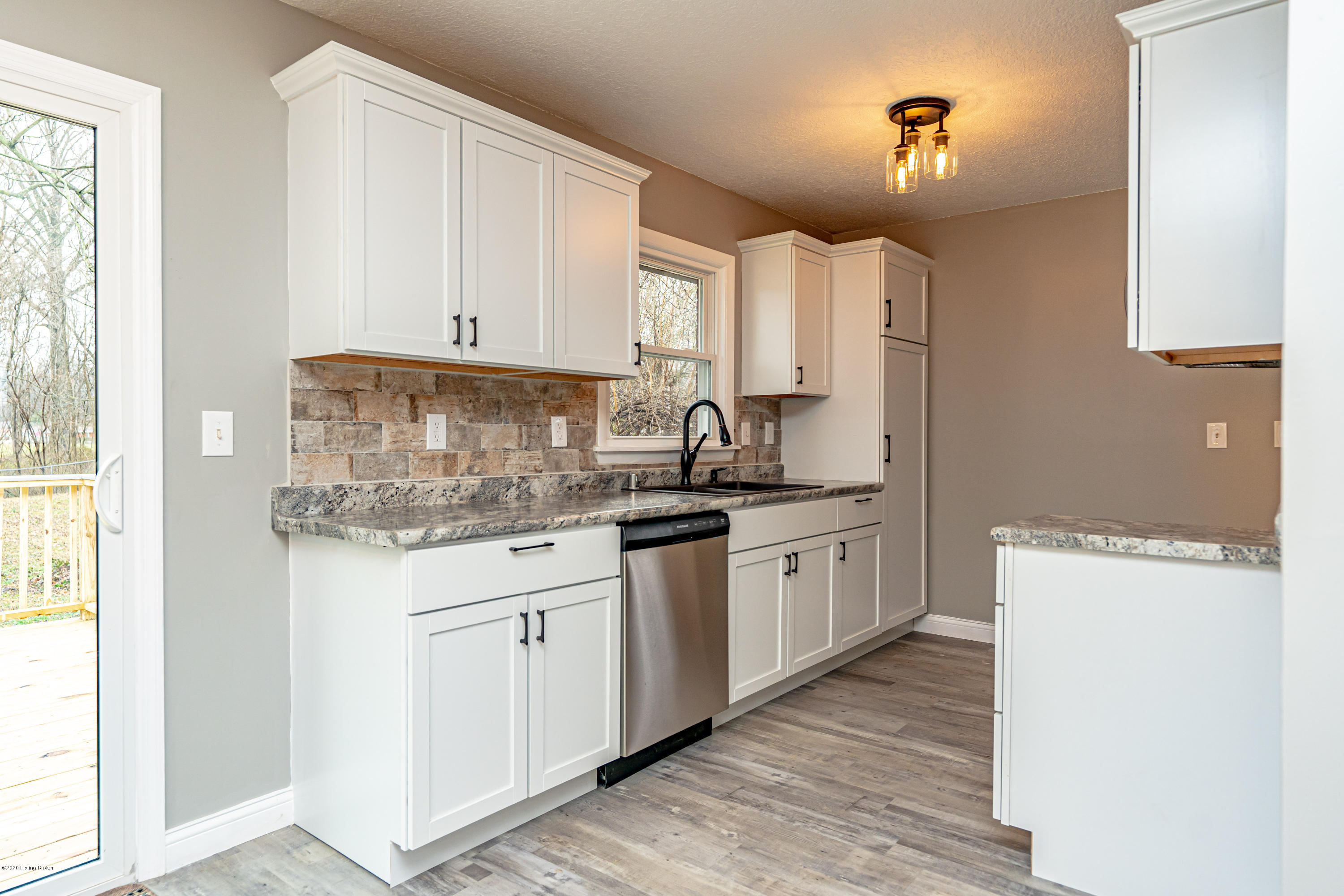 6315 Hunters Grove Road Louisville, KY 40216 - Photo 23 of 61 DSC00224