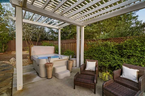 $1,898,000 | 614 Thornhill Road, Danville, CA 94526