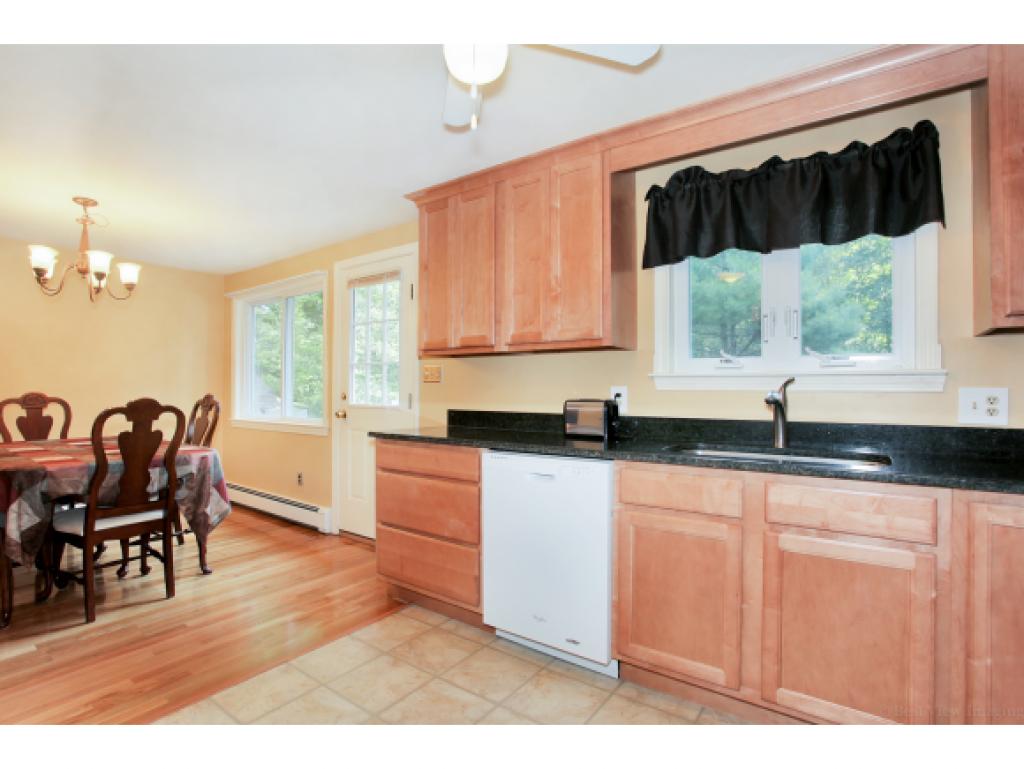 49 Horseshoe Road Windham, NH 03087 - Photo 7 of 31