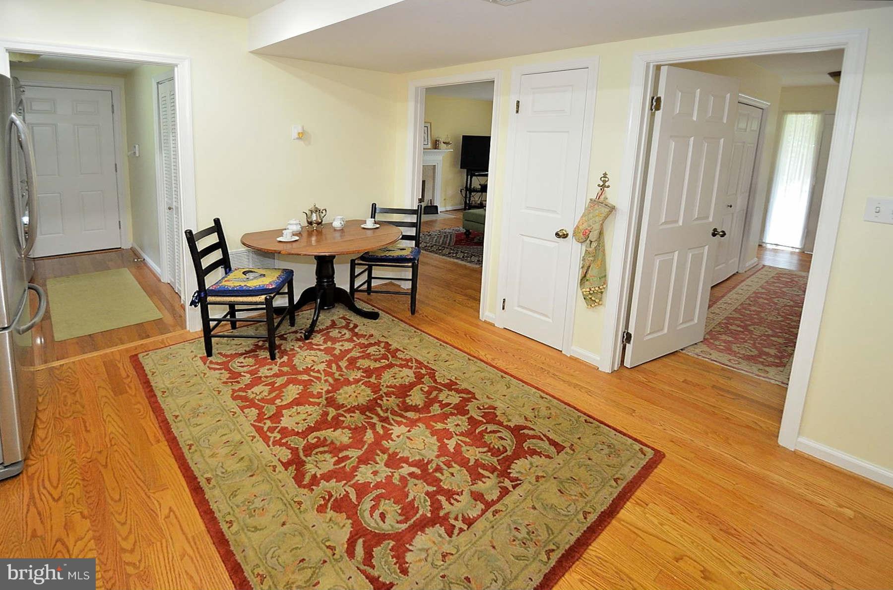 11509 Vale Road Oakton, VA 22124 - Photo 10 of 25 Kitchen