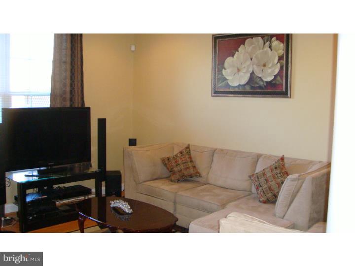 20 York Road Princeton Junction, NJ 08550 - Photo 7 of 25 Family Room