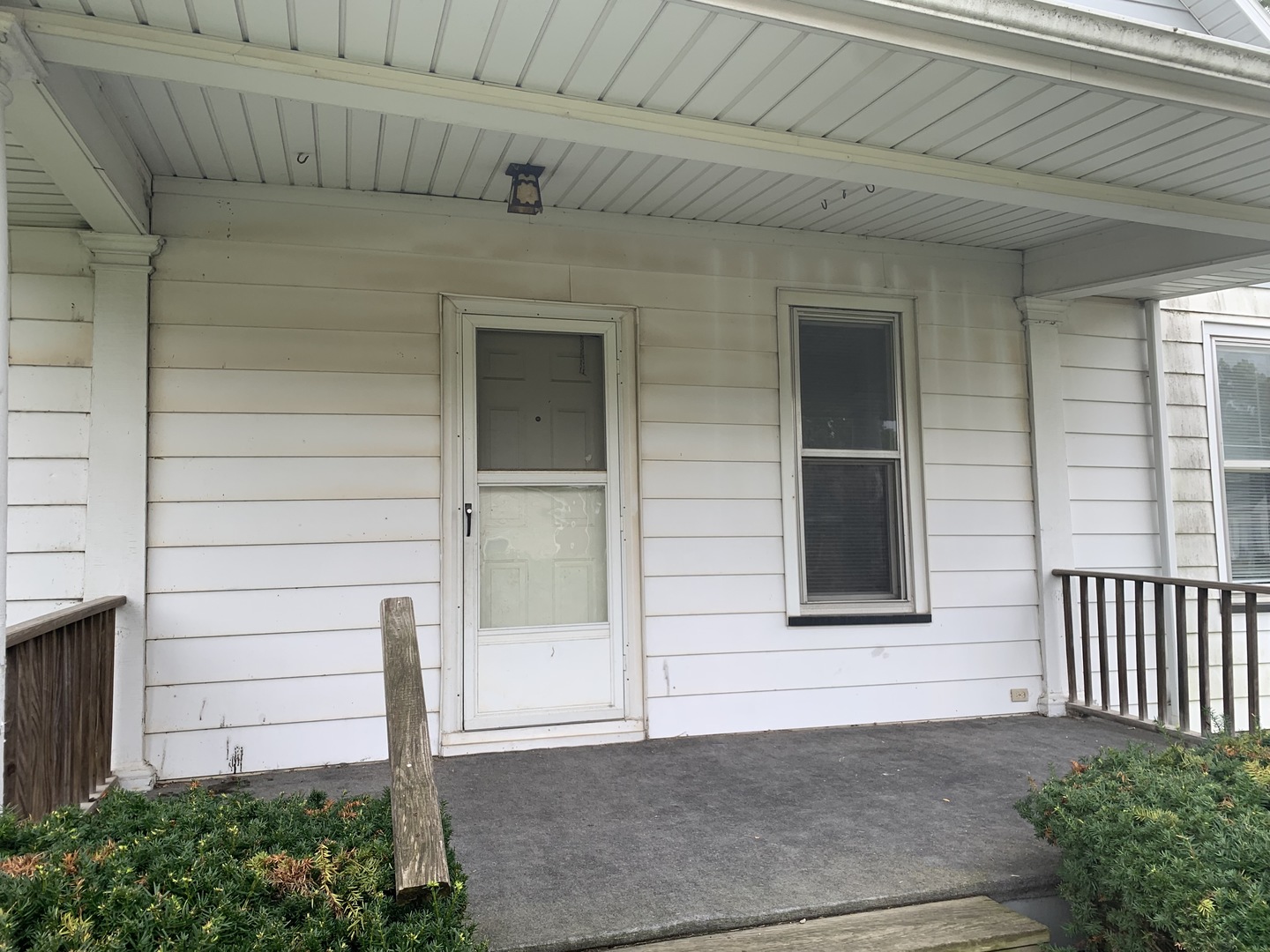 658 6th Street LaSalle, IL 61301 - Photo 4 of 15