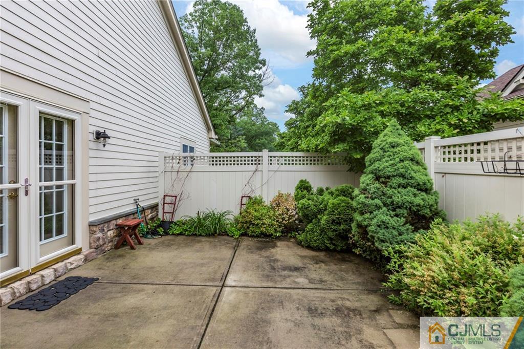 5 Hedge Row Road Plainsboro, NJ 08540 - Photo 18 of 25