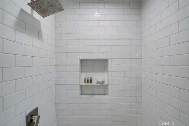 $1,594,900 | 20619 Martha Street, Woodland Hills, CA 91367