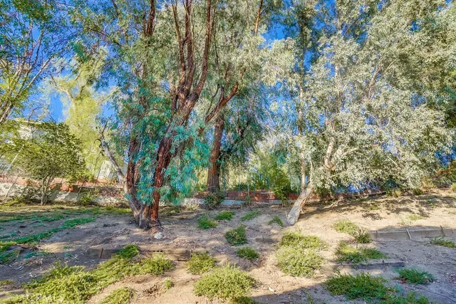 $1,594,900 | 20619 Martha Street, Woodland Hills, CA 91367