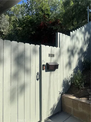 $1,594,900 | 20619 Martha Street, Woodland Hills, CA 91367