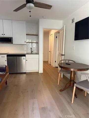 $1,594,900 | 20619 Martha Street, Woodland Hills, CA 91367