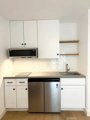 $1,594,900 | 20619 Martha Street, Woodland Hills, CA 91367