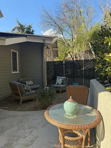 $1,594,900 | 20619 Martha Street, Woodland Hills, CA 91367