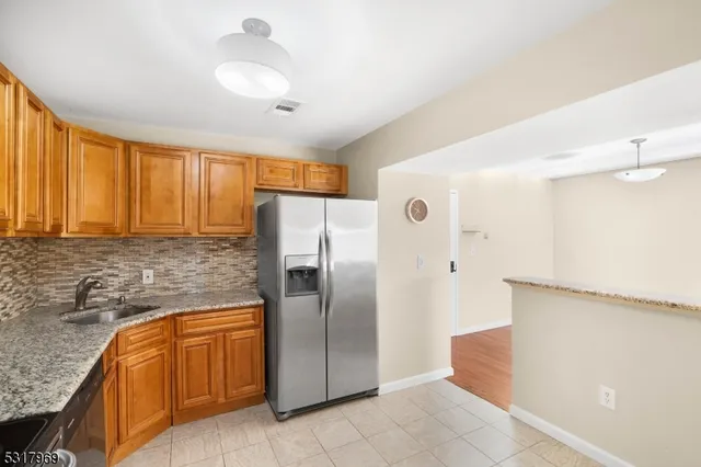 $2,700 | 41 Mt Kemble Avenue, Unit 204, Morristown, NJ 07960