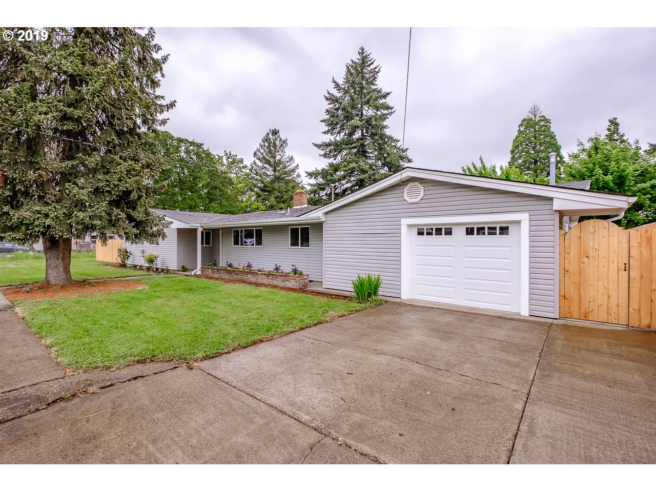 1925 Southwest 16th Avenue Albany, OR 97321 - Photo 1 of 23 Gallery Image 1