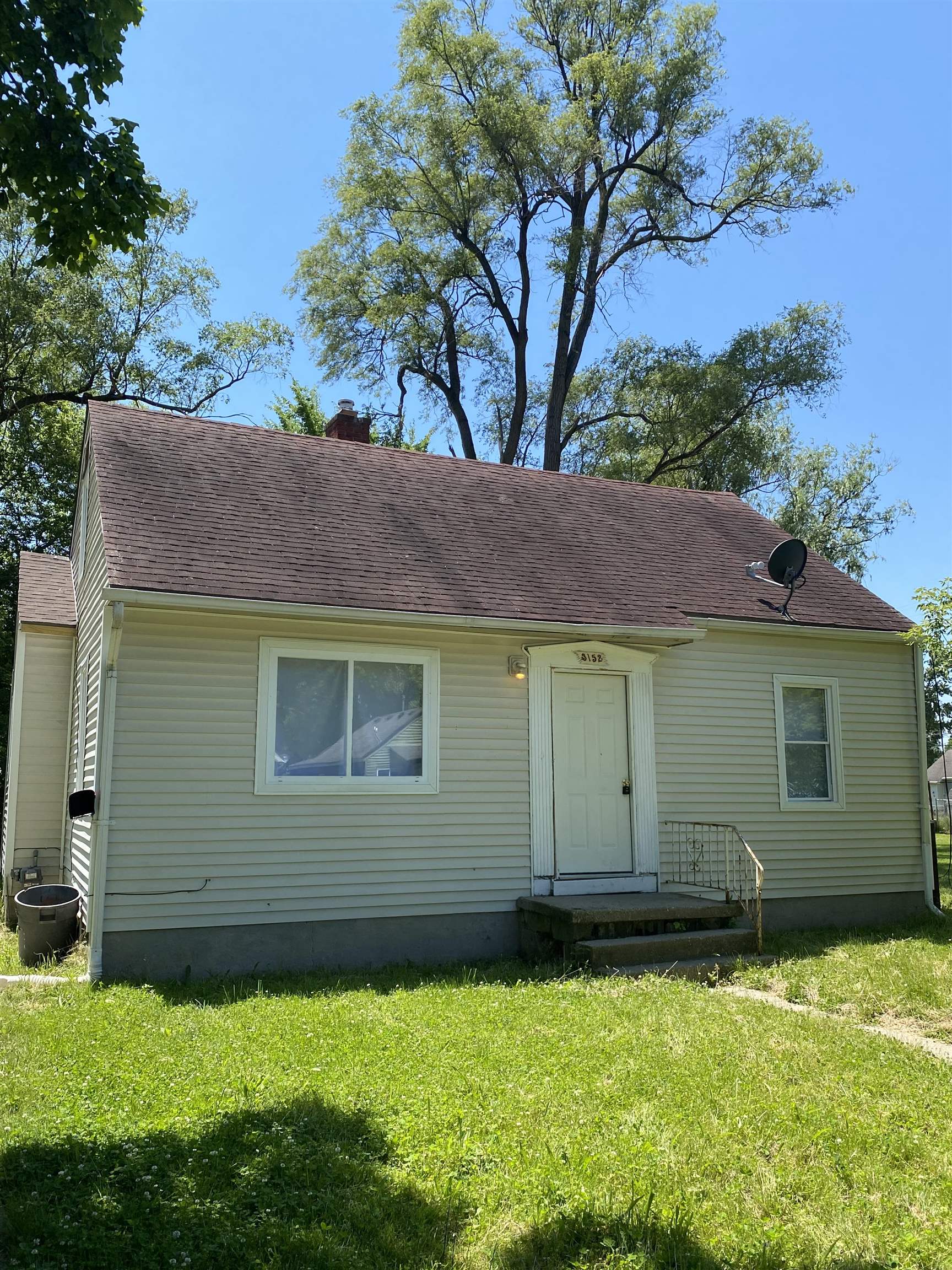3152 Risedorph Avenue Flint, MI 48506 - Photo 2 of 17 50144989-b1f8519d-1743-4ff2-a361-0a74071b13c0.JPG