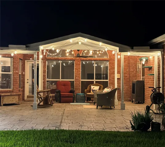 $459,900 | 1523 Lofty Maple Trail, Kingwood, TX 77345