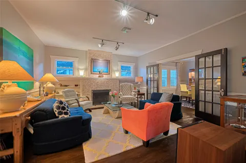 $724,900 | 1406 Maryland Street, Houston, TX 77006