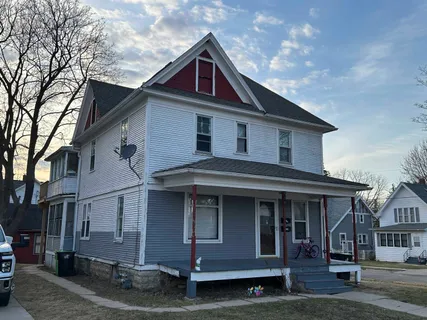$250,000 | 414 Beaver Street, Beaver Dam, WI 53916