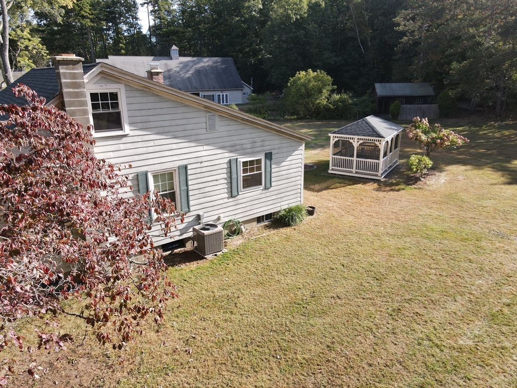 49 Hillside Road Montague, MA 01351 - Photo 10 of 36 Gallery Image 10