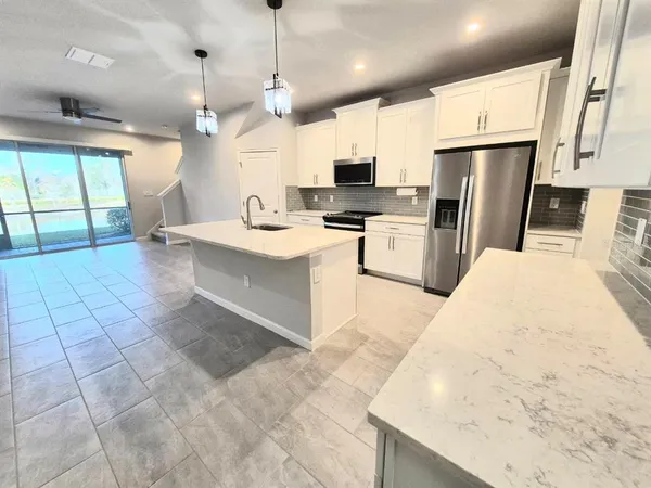 $2,500 | 8319 Wildflower Glen Avenue, Odessa, FL 33556