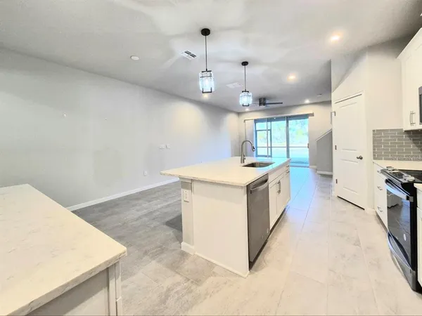 $2,500 | 8319 Wildflower Glen Avenue, Odessa, FL 33556