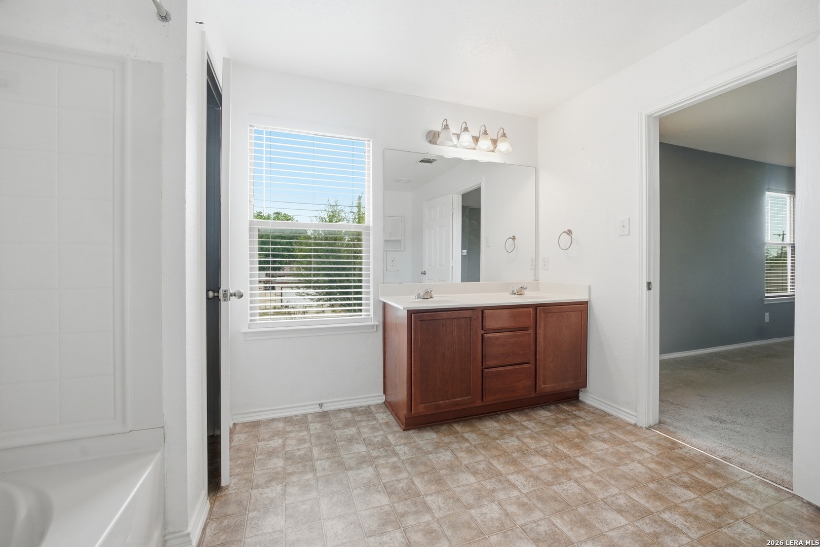 186 Granite Mist Universal City, TX 78148 - Photo 18 of 26
