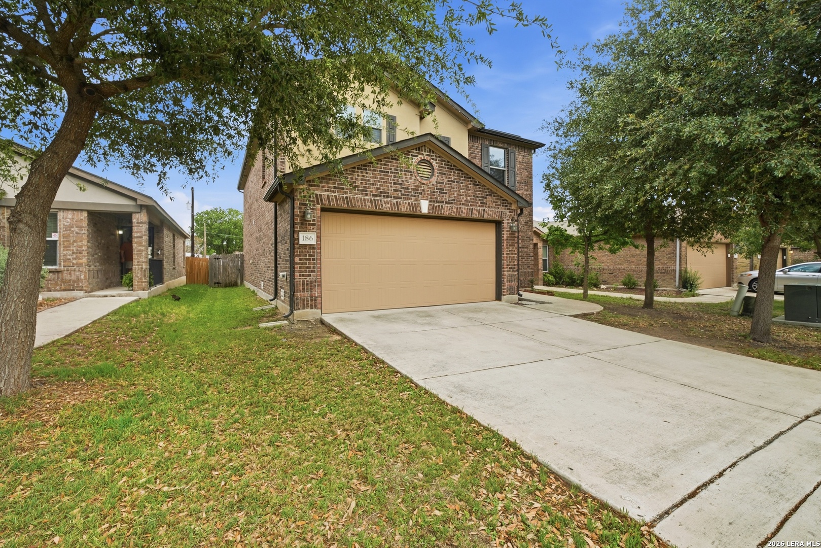 186 Granite Mist Universal City, TX 78148 - Photo 2 of 26