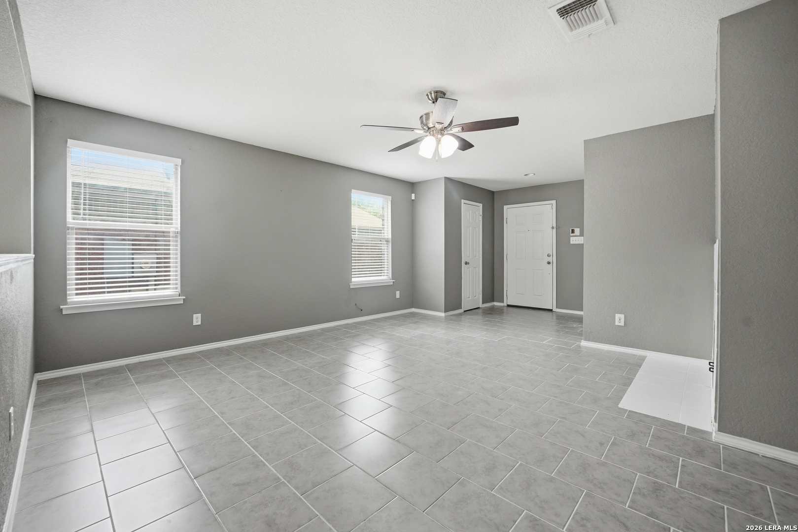 186 Granite Mist Universal City, TX 78148 - Photo 5 of 26