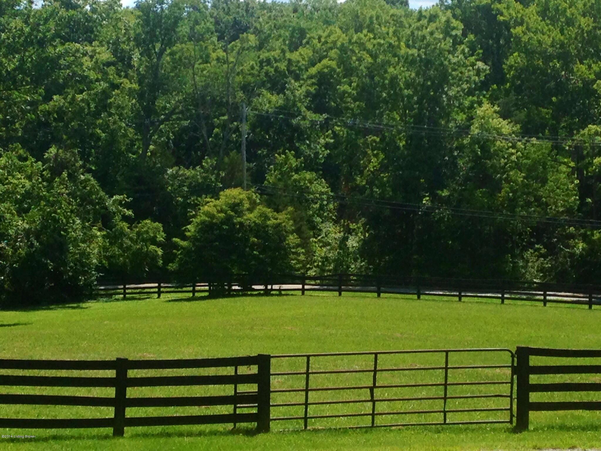 3909 Chenoweth Run Road Louisville, KY 40299 - Photo 6 of 25 20