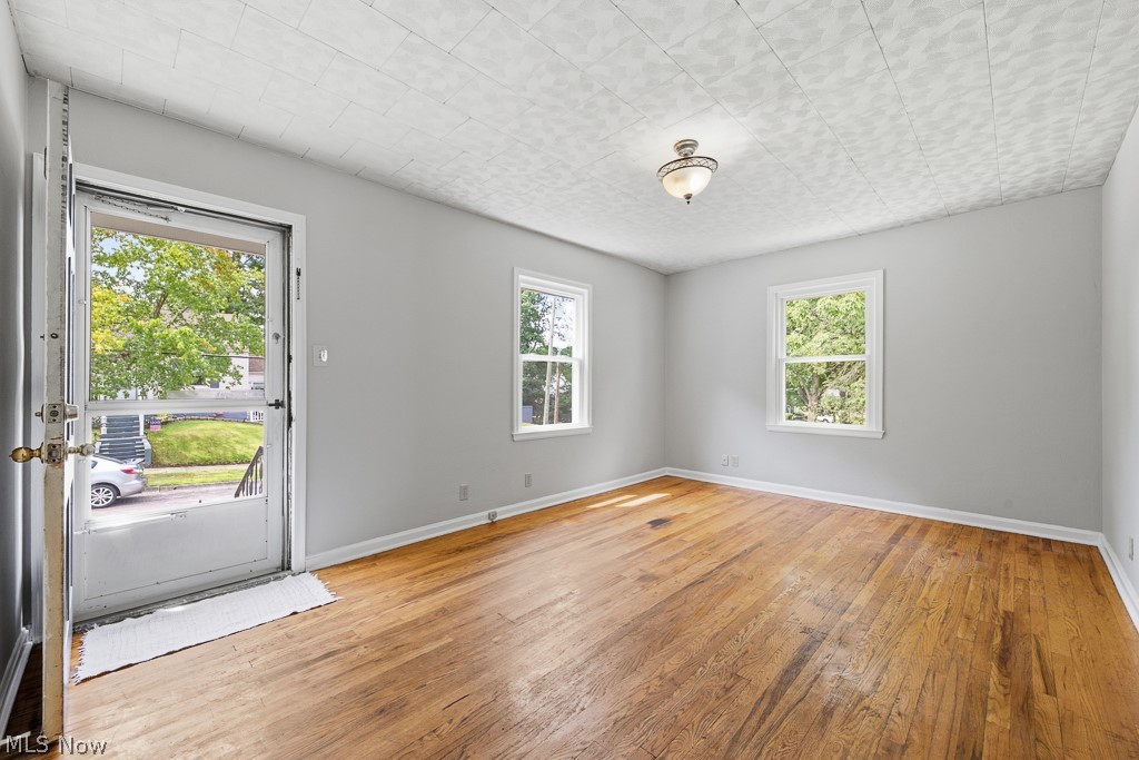 838 Kickapoo Avenue Akron, OH 44305 - Photo 6 of 30