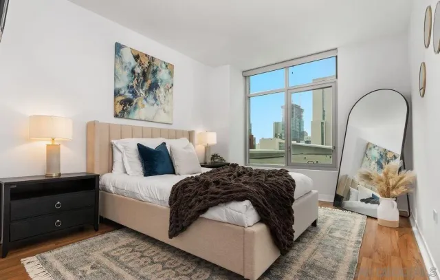 $3,295 | 425 West Beech Street, Unit 613, San Diego, CA 92101