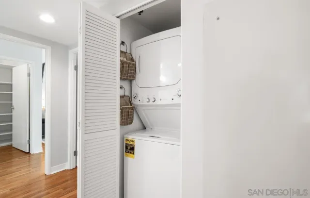 $3,295 | 425 West Beech Street, Unit 613, San Diego, CA 92101