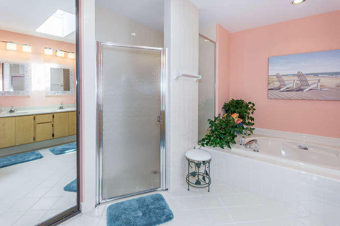 308 River Edge Road Jupiter, FL 33477 - Photo 19 of 45 308 River Edge Rd Jupiter FL-small-021-3