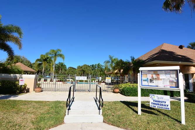 308 River Edge Road Jupiter, FL 33477 - Photo 35 of 45 308 River Edge Rd Jupiter FL-small-039-9