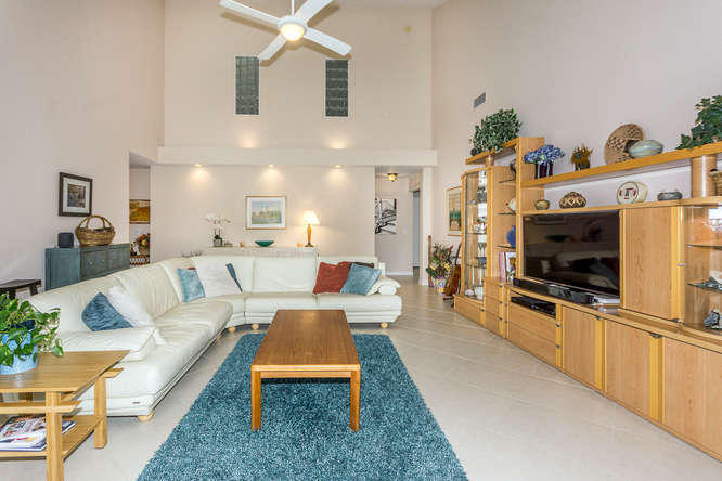 308 River Edge Road Jupiter, FL 33477 - Photo 6 of 45 308 River Edge Rd Jupiter FL-small-006-2
