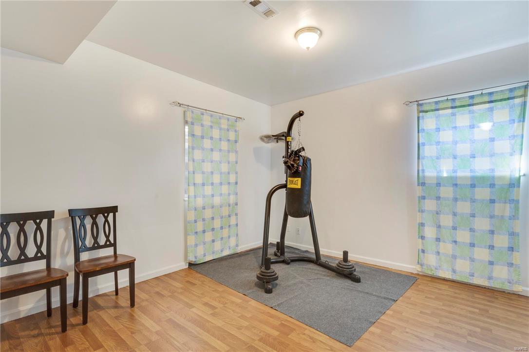 2832 Ridgeway Avenue St. Louis, MO 63114 - Photo 18 of 20 Gallery Image 18