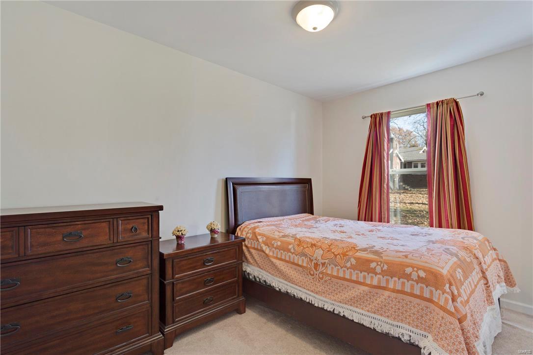 2832 Ridgeway Avenue St. Louis, MO 63114 - Photo 10 of 20 Gallery Image 10