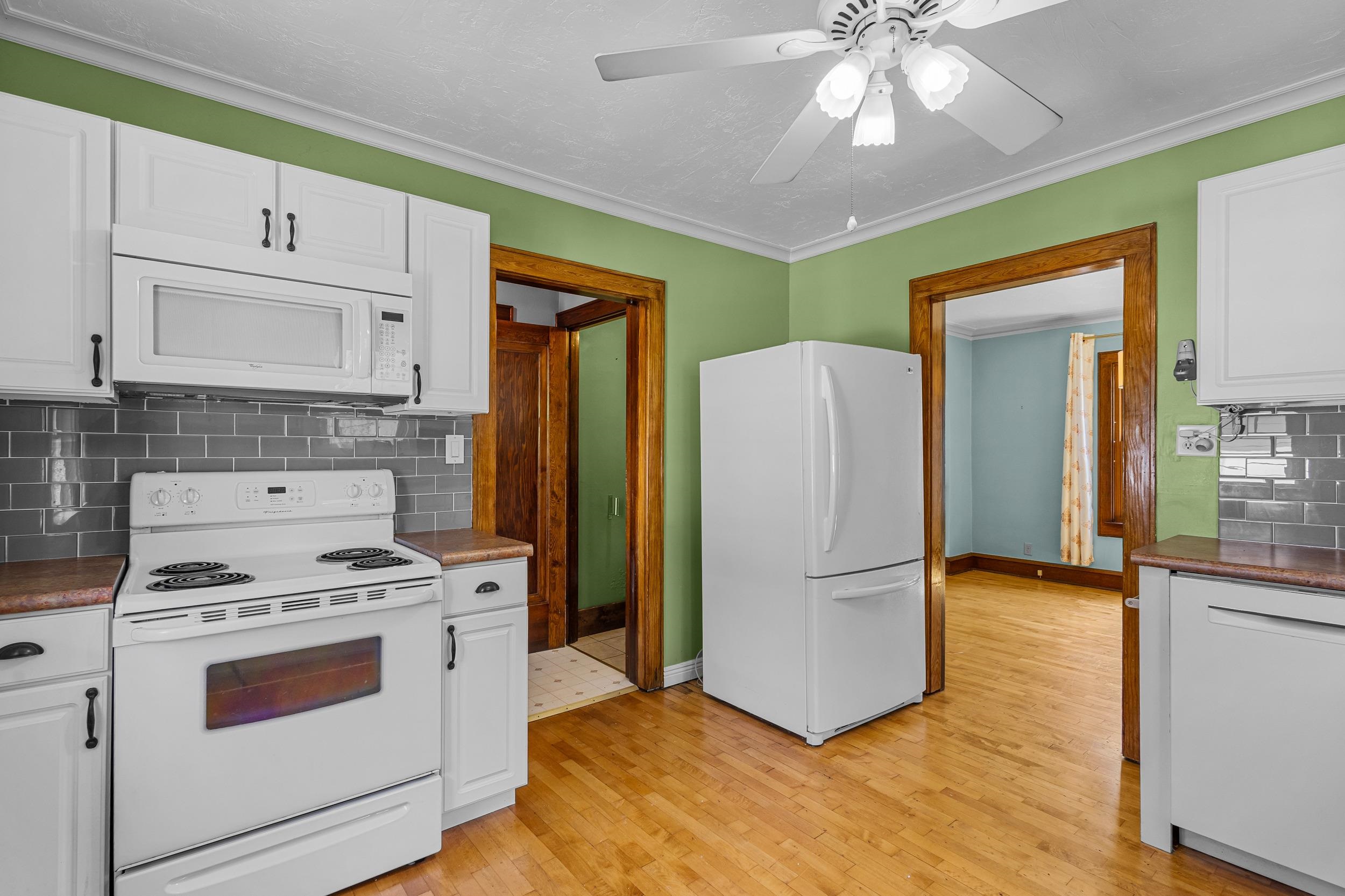 1034 West Lorain Street Appleton, WI 54914 - Photo 12 of 23