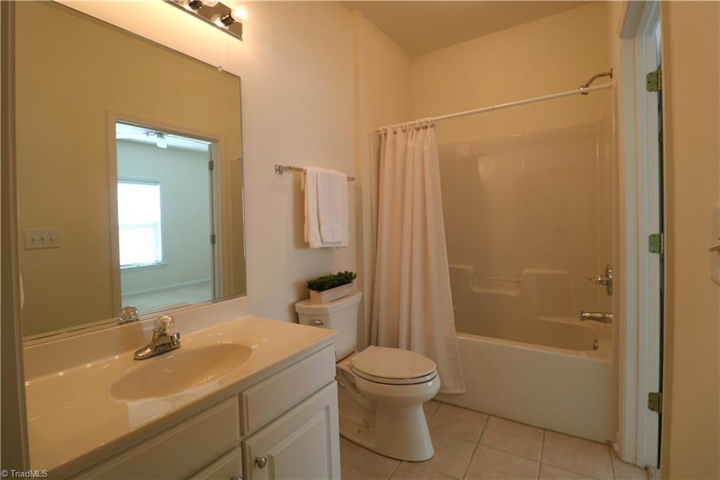 6901 Hanesbrook Circle, Unit 104 Clemmons, NC 27012 - Photo 17 of 18