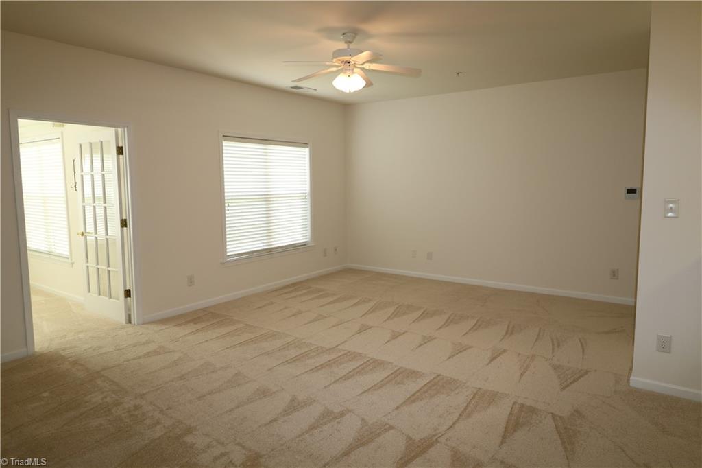 6901 Hanesbrook Circle, Unit 104 Clemmons, NC 27012 - Photo 5 of 18