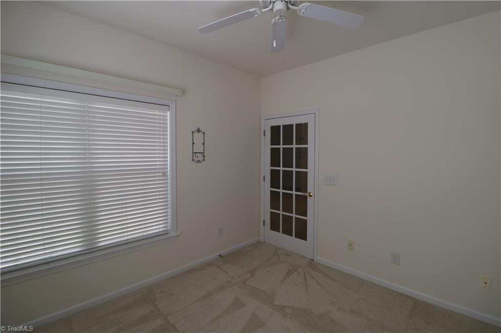 6901 Hanesbrook Circle, Unit 104 Clemmons, NC 27012 - Photo 8 of 18