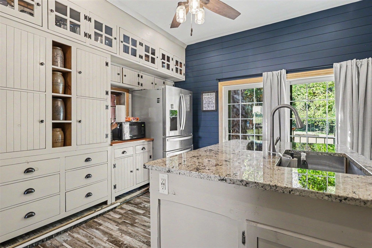 55686 Parkville Road Mendon, MI 49072 - Photo 8 of 47 Gallery Image 8