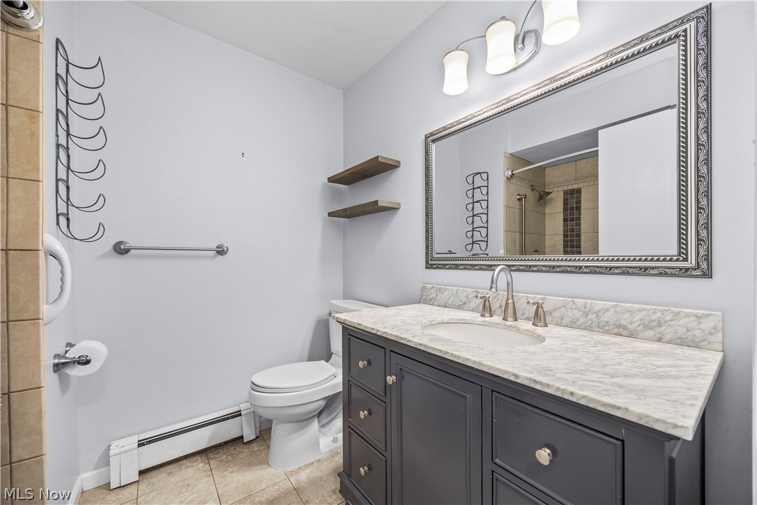 44675 Middle Ridge Road Amherst, OH 44001 - Photo 16 of 40 Full bath in hallway