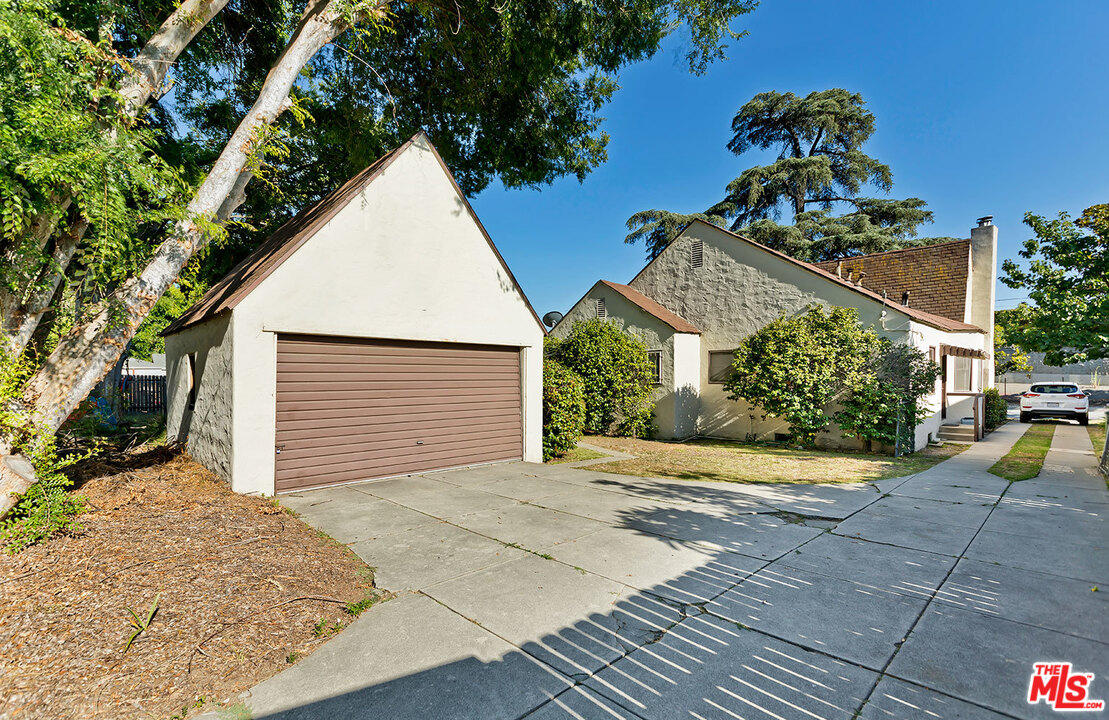 1497 East Maple Street Pasadena, CA 91106 - Photo 13 of 14