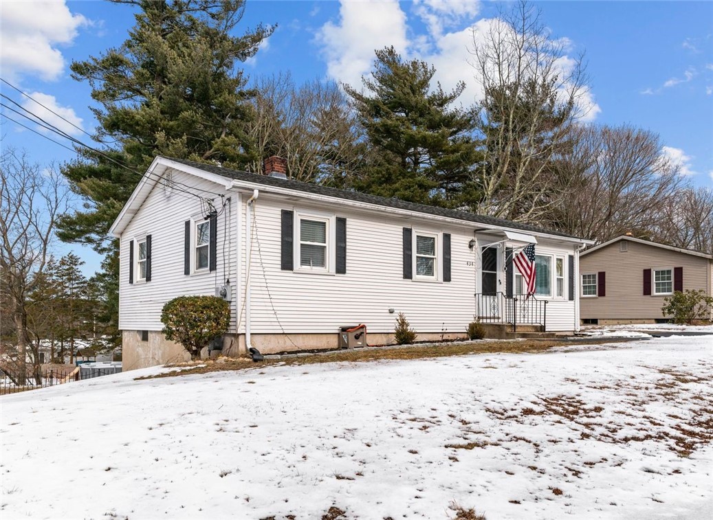 434 Arnold Road Coventry, RI 02816 - Photo 3 of 24