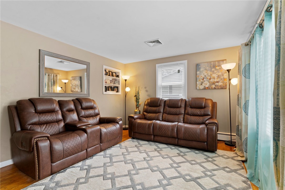 434 Arnold Road Coventry, RI 02816 - Photo 6 of 24