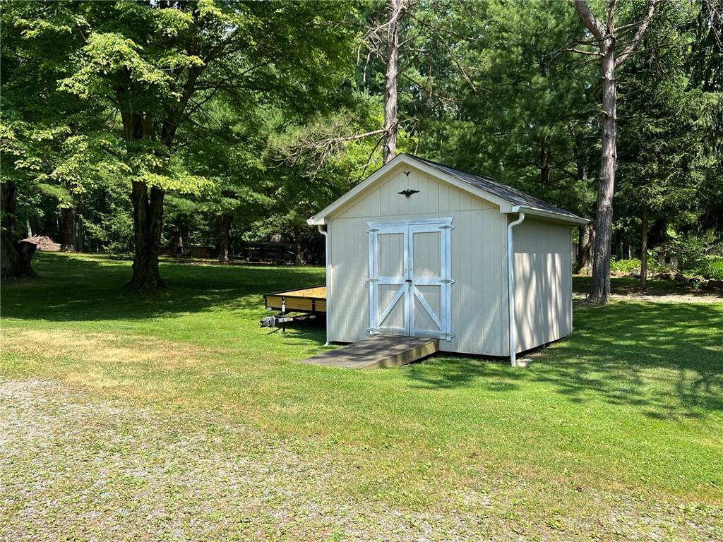 4126 Matthews Road Edinburg, PA 16116 - Photo 3 of 16 Gallery Image 3
