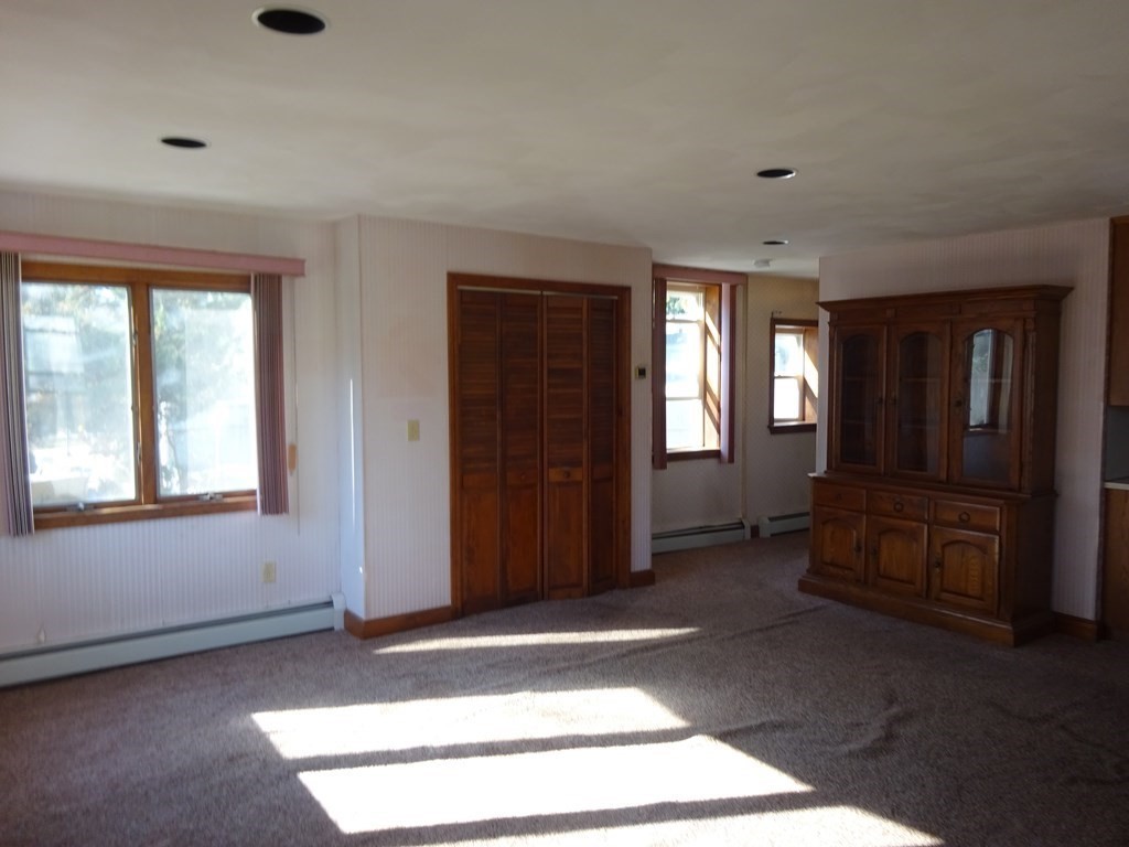 20 Rockview Road Hull, MA 02045 - Photo 4 of 17