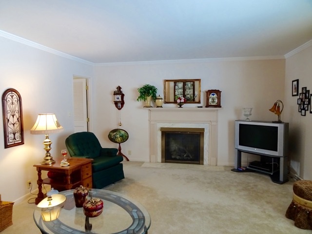 1402 North Briar Road Muncie, IN 47304 - Photo 4 of 36