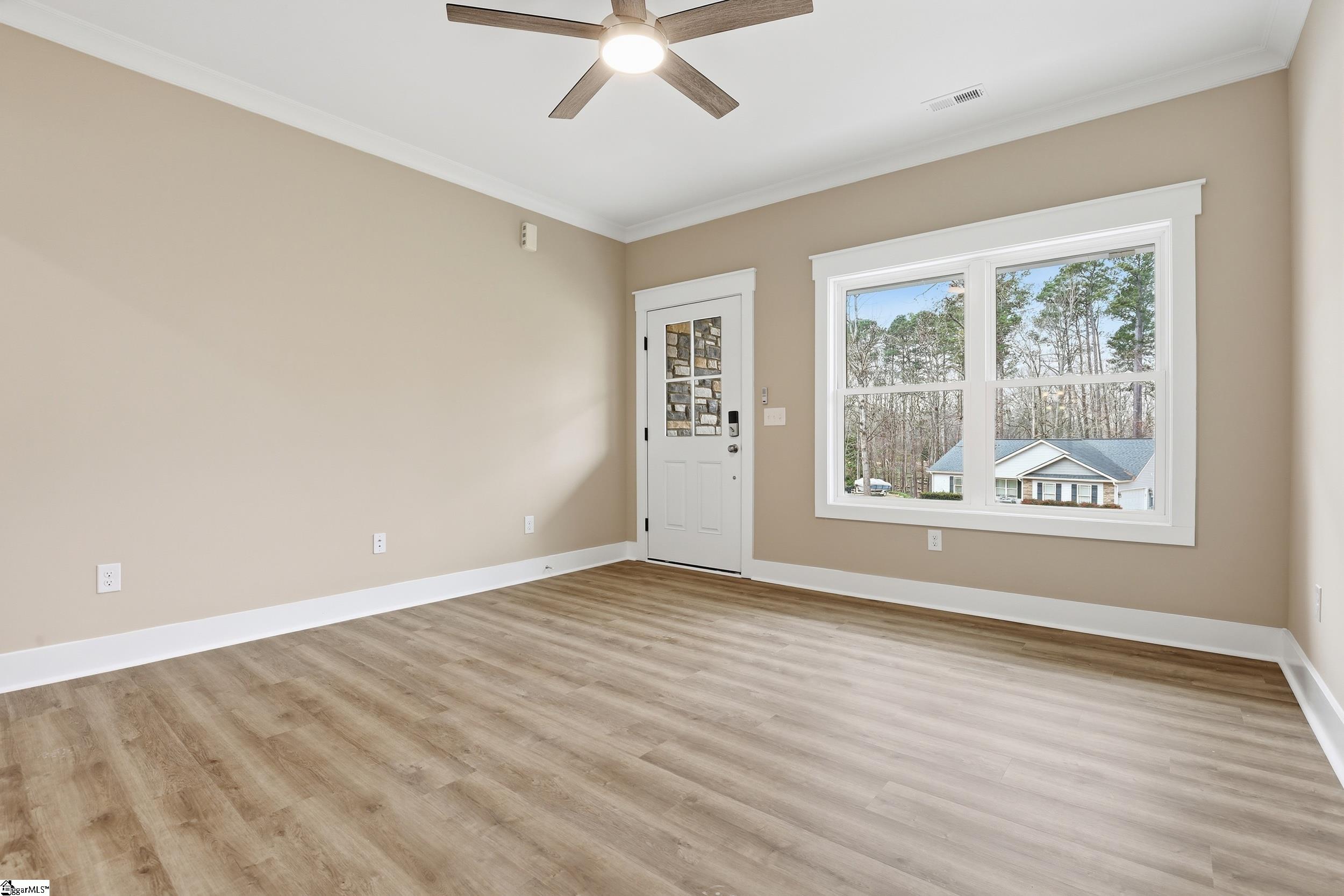 212 Giles Street Anderson, SC 29621 - Photo 6 of 39