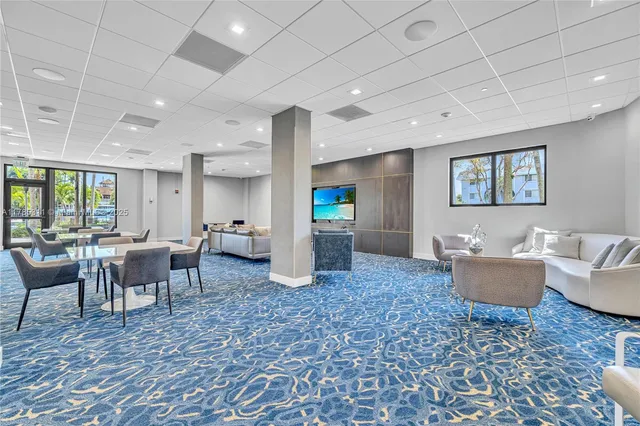 $850,000 | 90 Edgewater Drive, Unit 624, Coral Gables, FL 33133