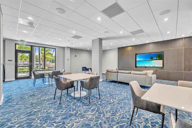 $850,000 | 90 Edgewater Drive, Unit 624, Coral Gables, FL 33133